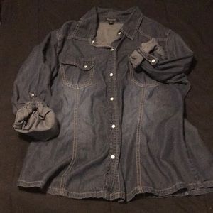 Button up fitted denim tee